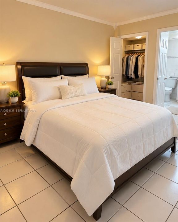 For Sale: $239,900 (2 beds, 2 baths, 782 Square Feet)