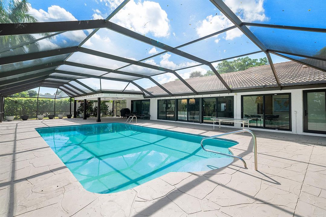 Screened pool