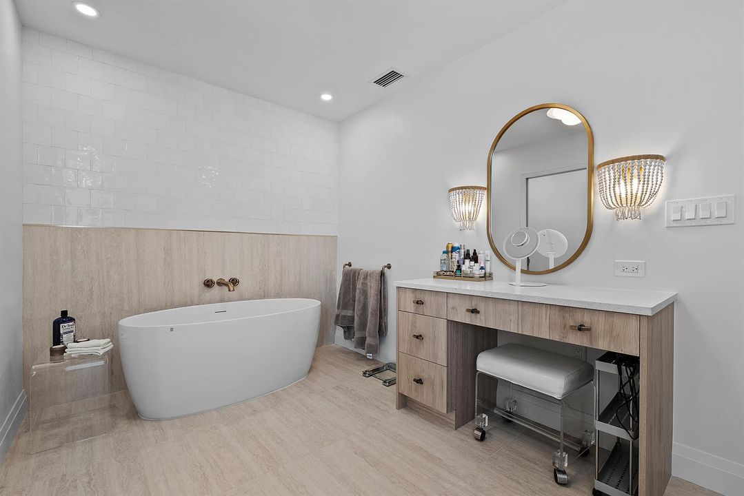 Primary bath