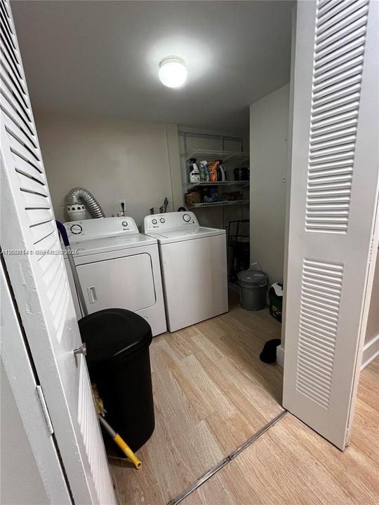 For Rent: $2,200 (1 beds, 1 baths, 1149 Square Feet)