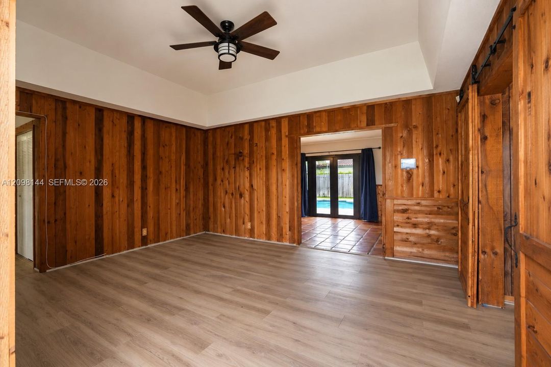 En Venta: $509,900 (3 camas, 2 baños, 1749 Pies cuadrados)