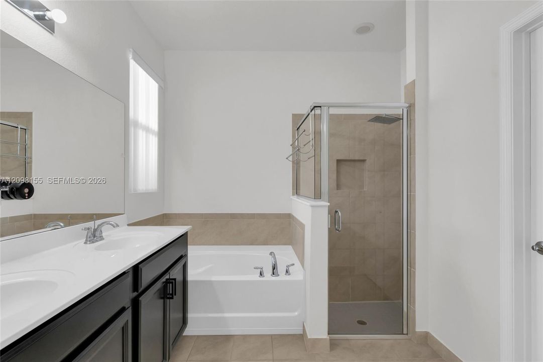 En Venta: $599,000 (3 camas, 2 baños, 1698 Pies cuadrados)