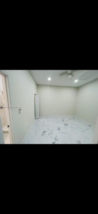 En Venta: $599,000 (3 camas, 2 baños, 1698 Pies cuadrados)