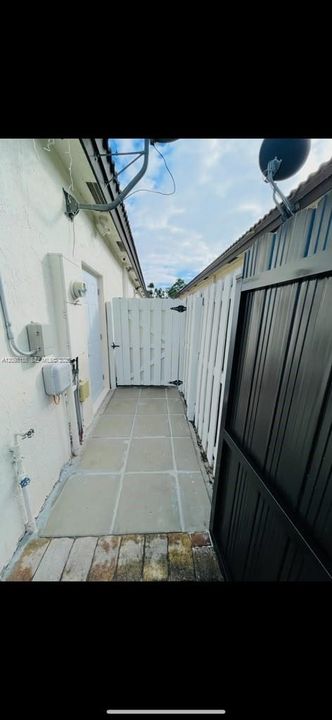 En Venta: $599,000 (3 camas, 2 baños, 1698 Pies cuadrados)