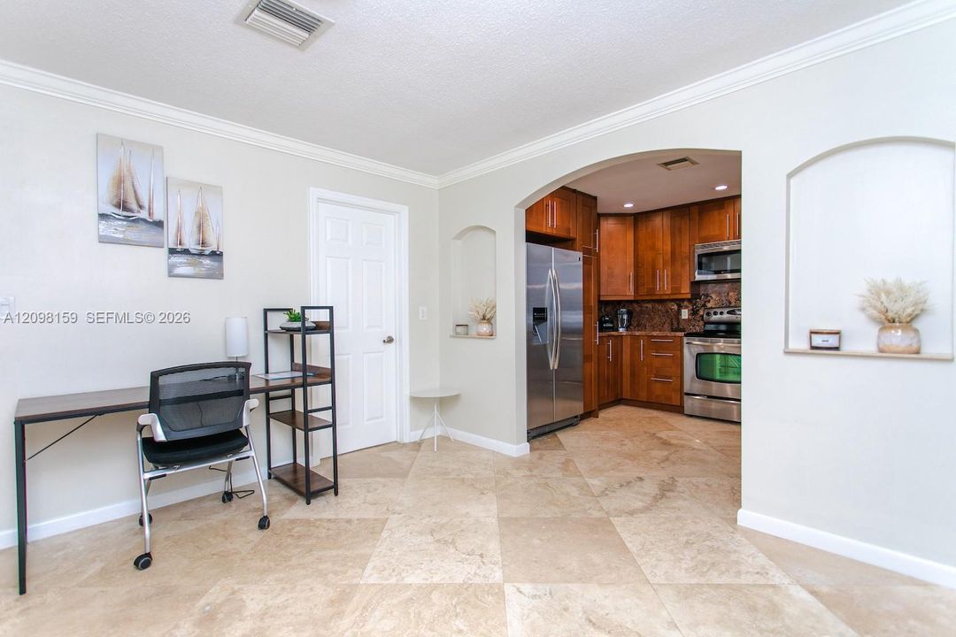 For Rent: $6,300 (3 beds, 2 baths, 1499 Square Feet)