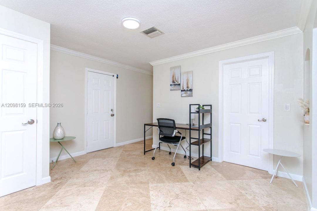 For Rent: $6,300 (3 beds, 2 baths, 1499 Square Feet)