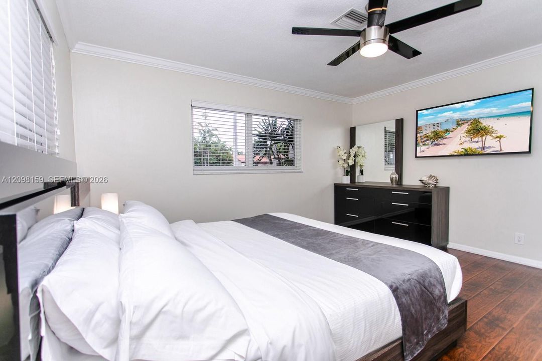 For Rent: $6,300 (3 beds, 2 baths, 1499 Square Feet)