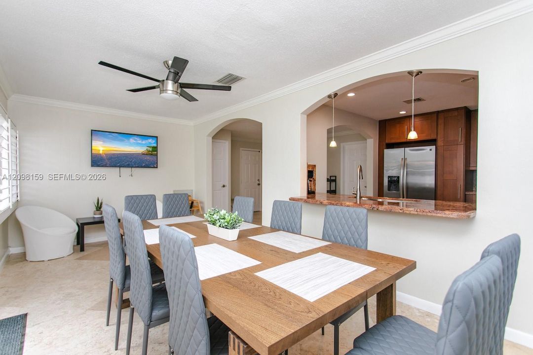 For Rent: $6,300 (3 beds, 2 baths, 1499 Square Feet)