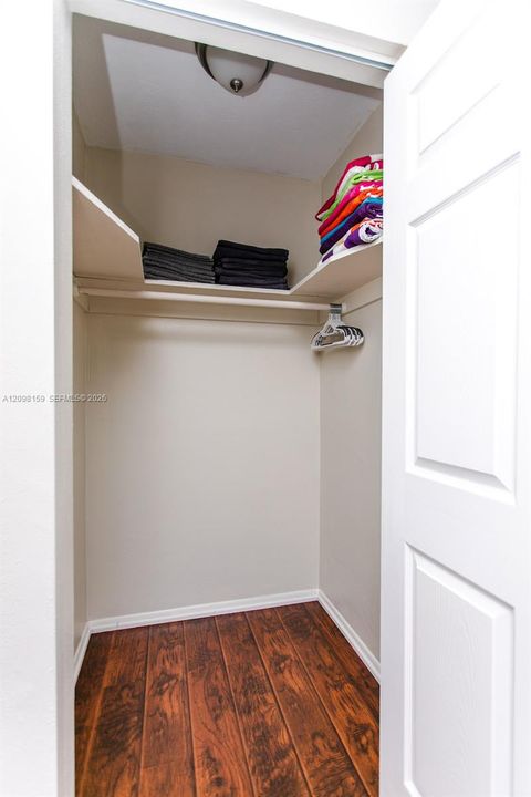 For Rent: $6,300 (3 beds, 2 baths, 1499 Square Feet)