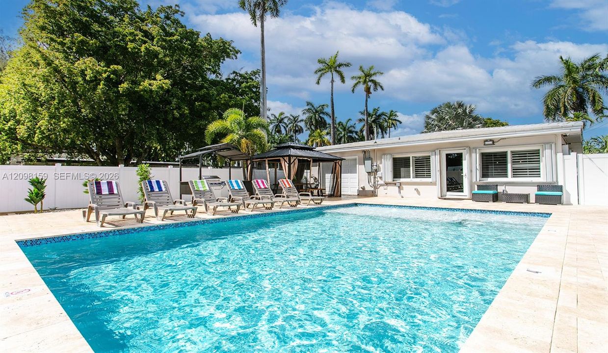 For Rent: $6,300 (3 beds, 2 baths, 1499 Square Feet)