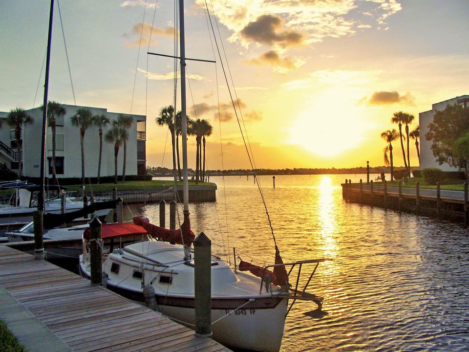 Dock