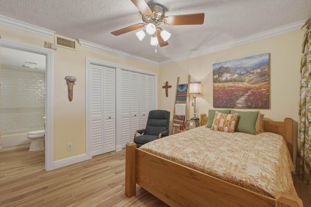 5-106_Circle_Bay-37
