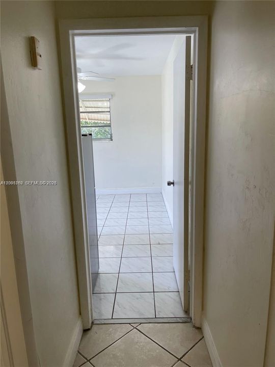 For Rent: $1,500 (1 beds, 1 baths, 1860 Square Feet)