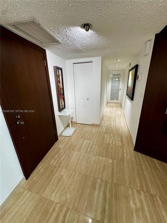 На продажу: $375,000 (2 спален, 2 ванн, 1420 Квадратных фут)