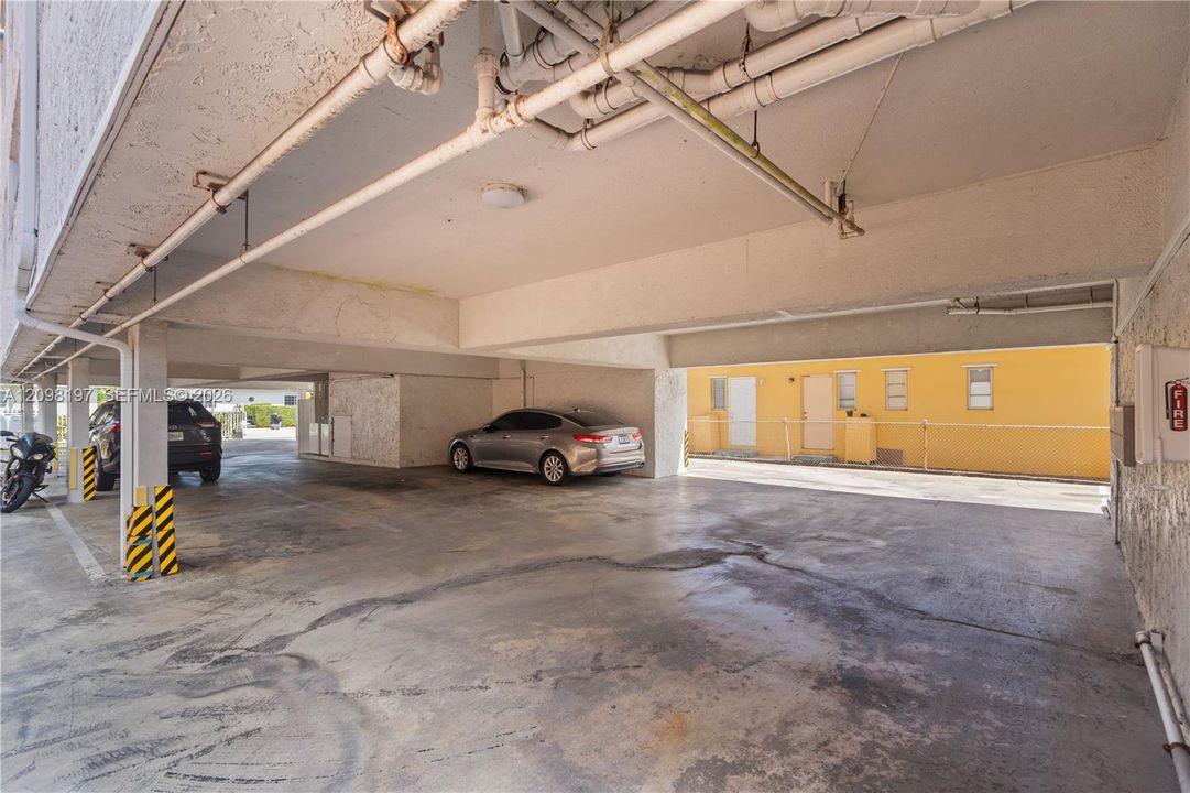 For Rent: $2,150 (2 beds, 2 baths, 780 Square Feet)
