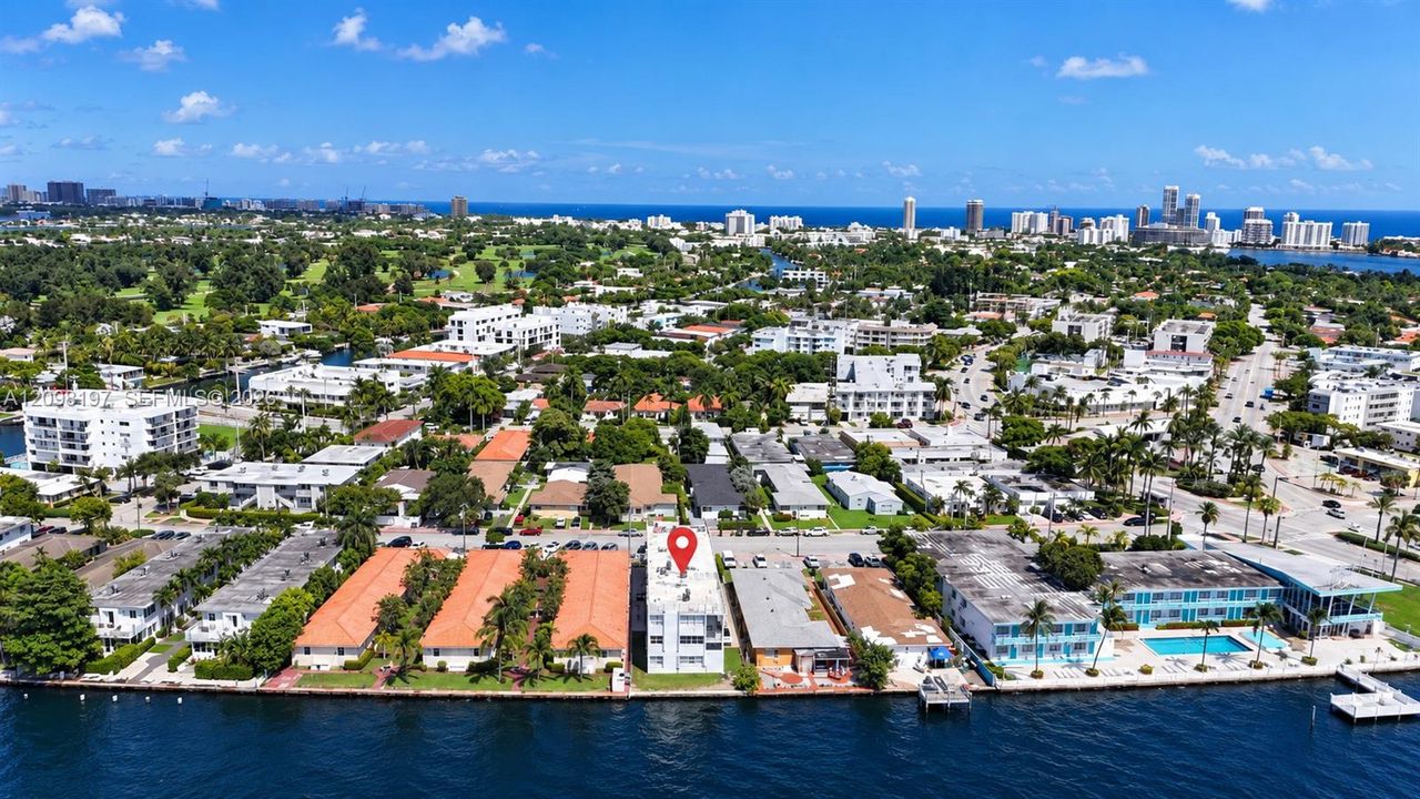 For Rent: $2,150 (2 beds, 2 baths, 780 Square Feet)