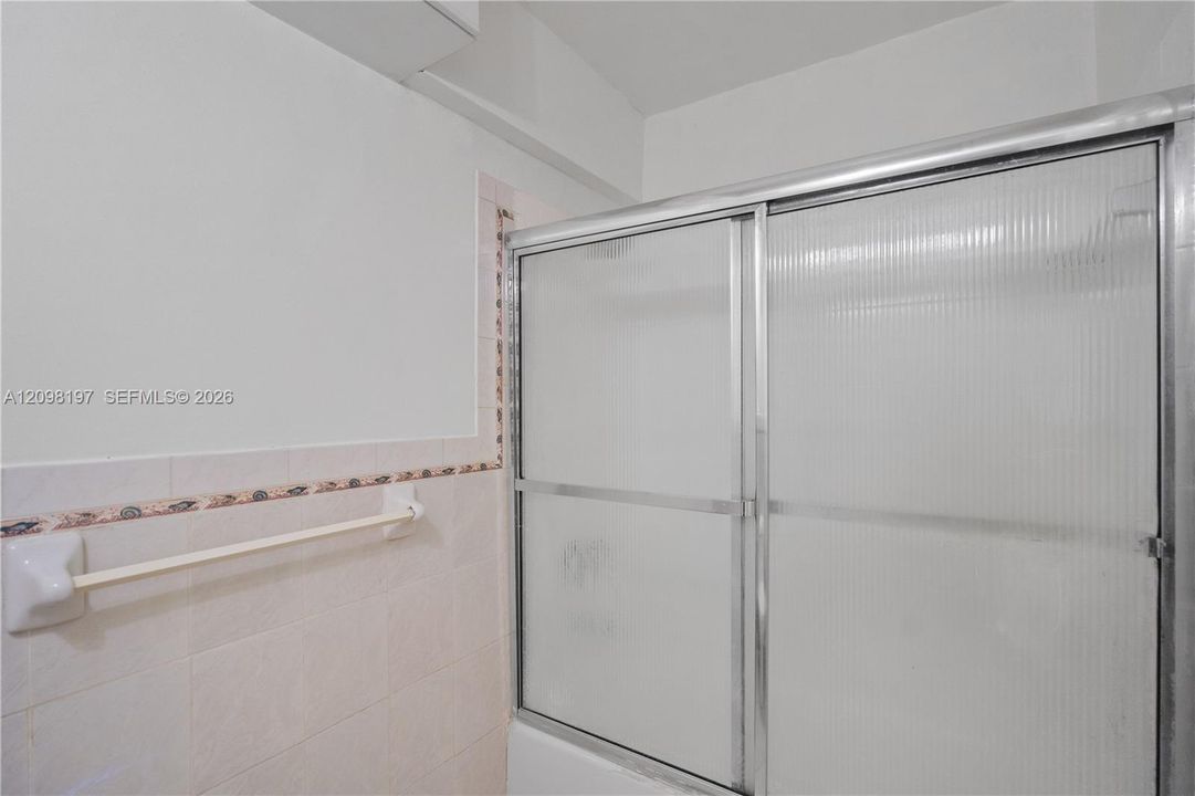 For Rent: $2,150 (2 beds, 2 baths, 780 Square Feet)