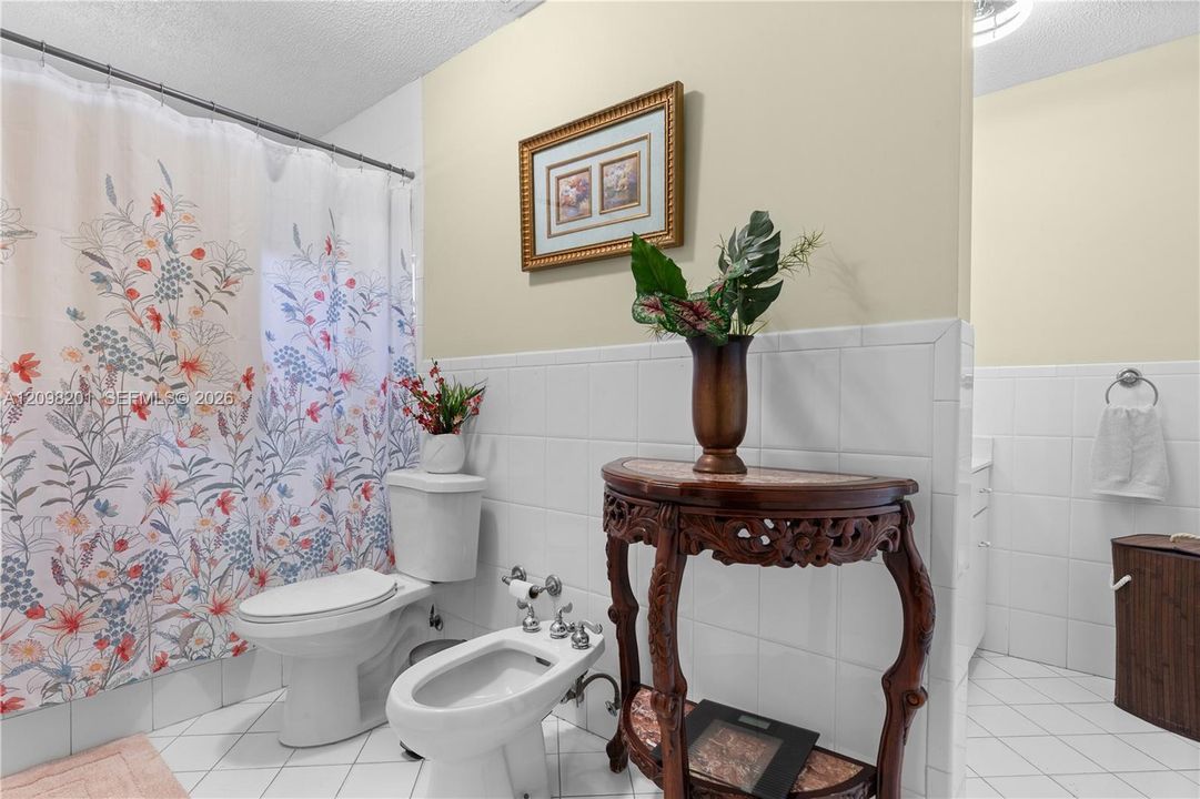 For Sale: $989,000 (0 beds, 0 baths, 2785 Square Feet)