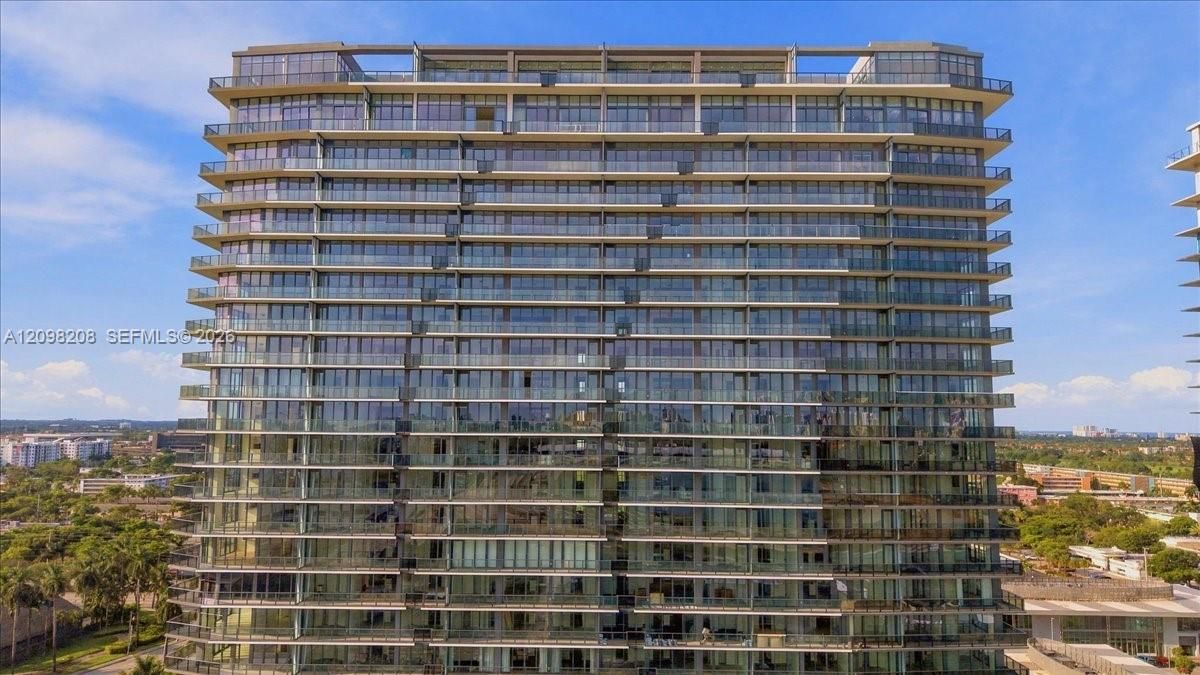 出租: $5,500 (2 贝兹, 2 浴室, 0 平方英尺)