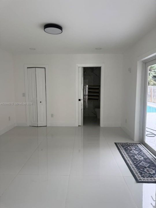 For Sale: $749,900 (4 beds, 2 baths, 1975 Square Feet)