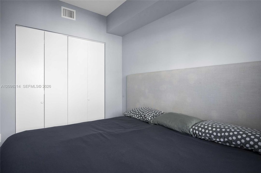 For Rent: $4,500 (2 beds, 2 baths, 1104 Square Feet)
