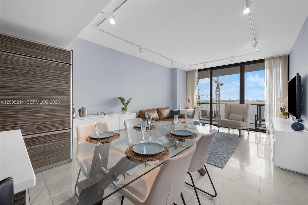 For Rent: $4,500 (2 beds, 2 baths, 1104 Square Feet)