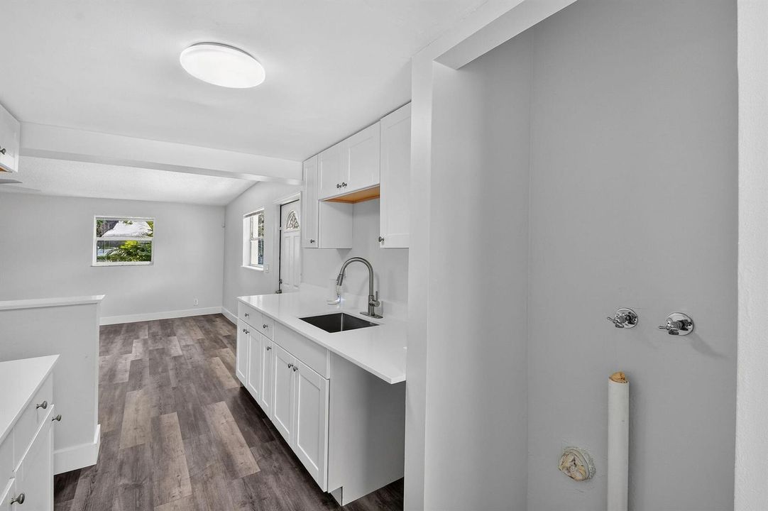 8857thSt(18)