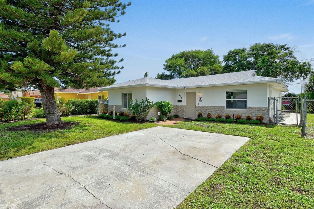 1025W7thSt(5)