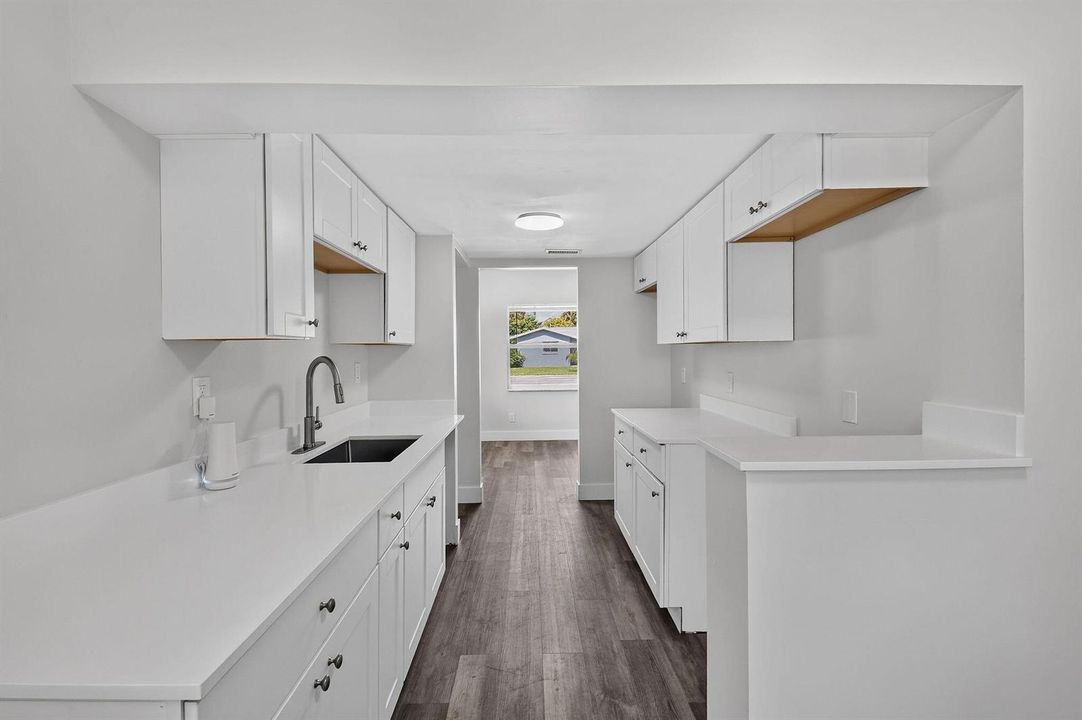 8857thSt(13)