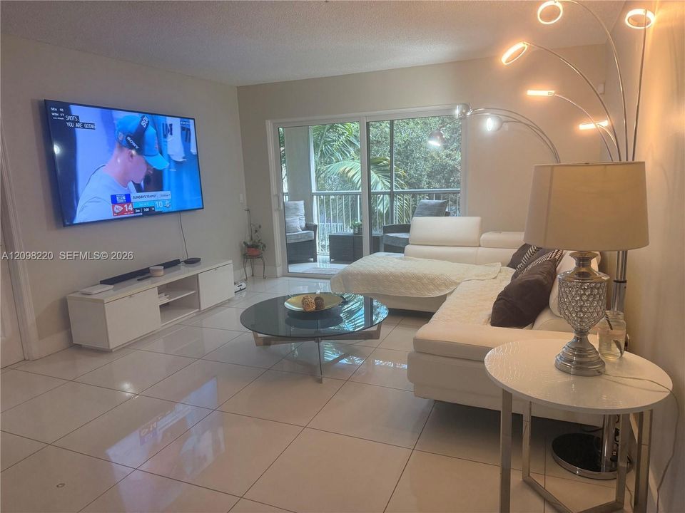 En Renta: $2,300 (2 camas, 2 baños, 867 Pies cuadrados)