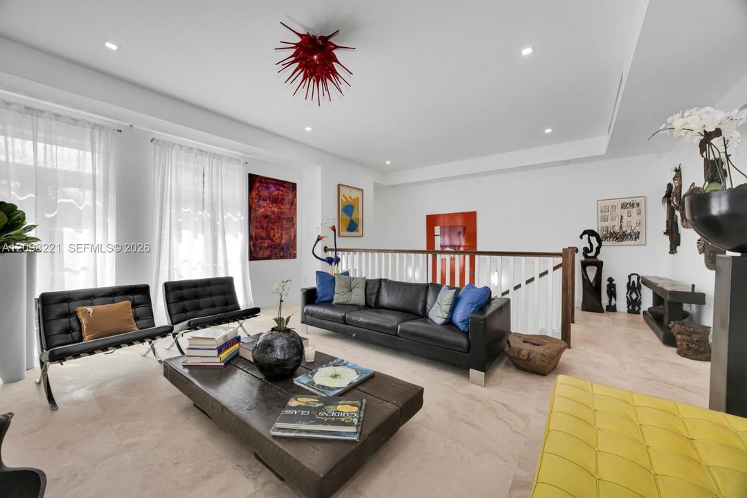 For Sale: $2,999,000 (3 beds, 3 baths, 3299 Square Feet)