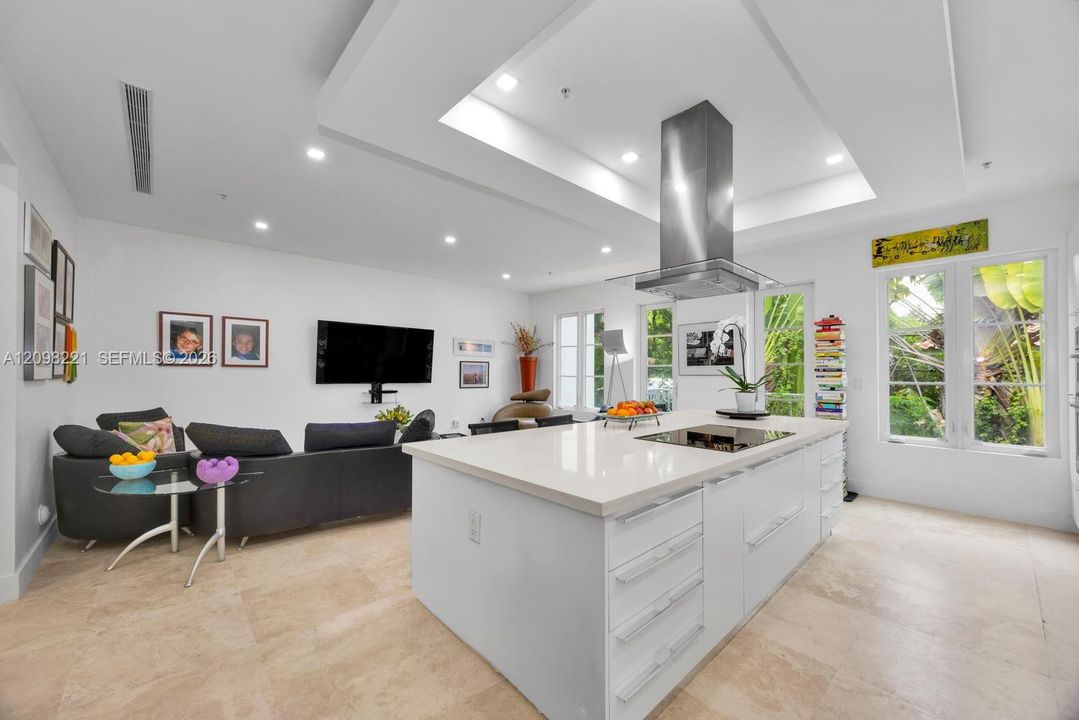 For Sale: $2,999,000 (3 beds, 3 baths, 3299 Square Feet)