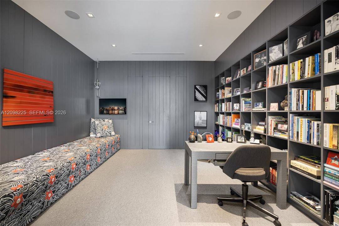 For Sale: $3,998,000 (4 beds, 4 baths, 4444 Square Feet)