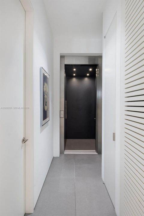 For Sale: $3,998,000 (4 beds, 4 baths, 4444 Square Feet)