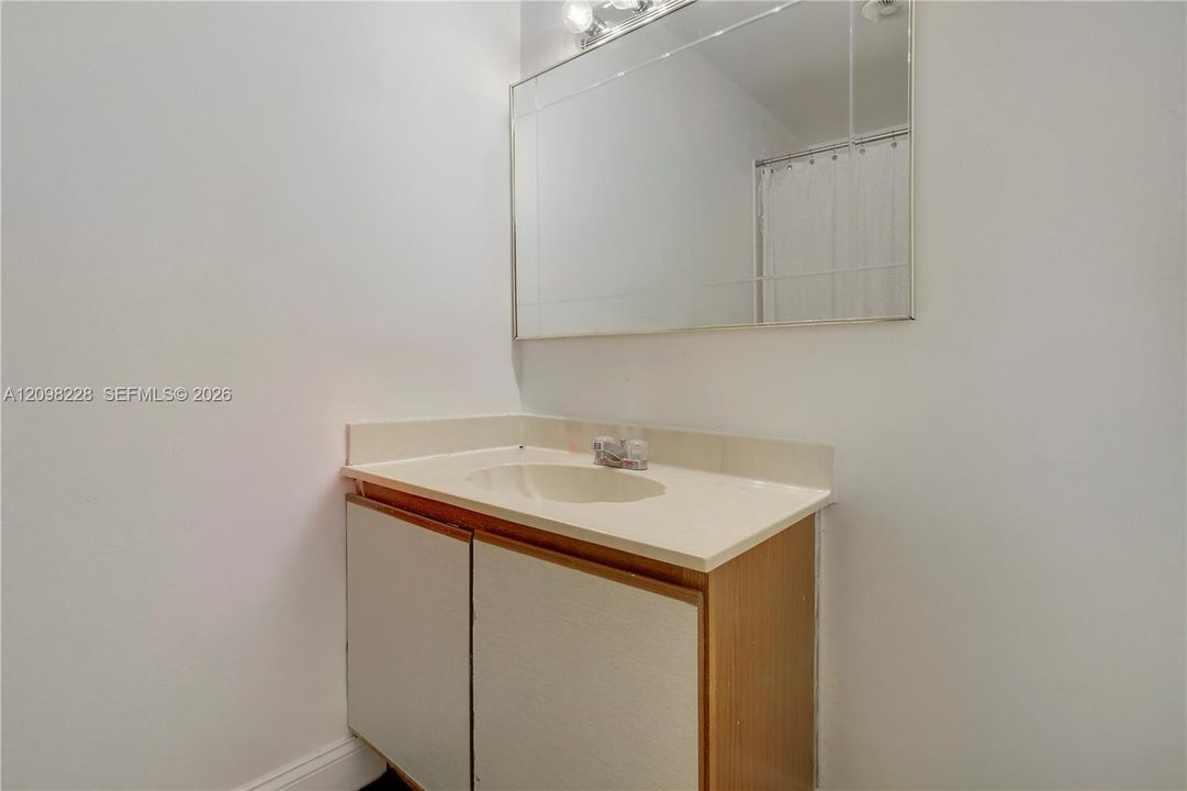 For Sale: $850,000 (0 beds, 0 baths, 2384 Square Feet)
