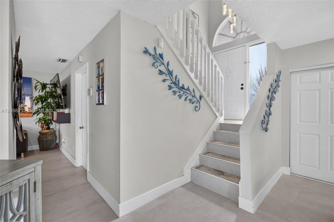 На продажу: $519,900 (3 спален, 2 ванн, 1656 Квадратных фут)