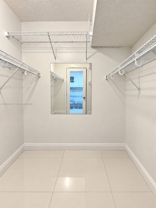 En Renta: $3,150 (3 camas, 2 baños, 1500 Pies cuadrados)