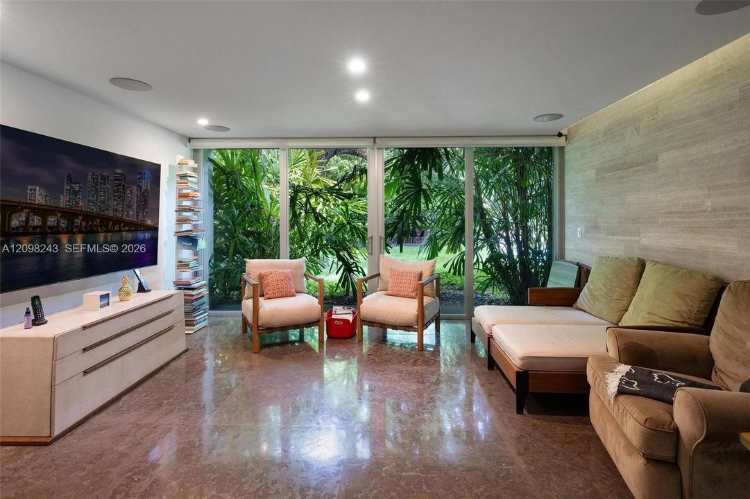 For Sale: $8,000,000 (6 beds, 5 baths, 5305 Square Feet)