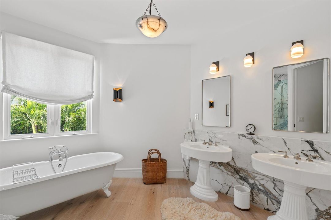 PRIMARY_BATHROOM