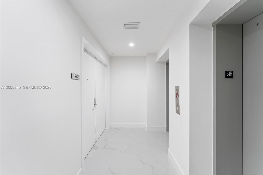 For Rent: $17,500 (4 beds, 5 baths, 2310 Square Feet)
