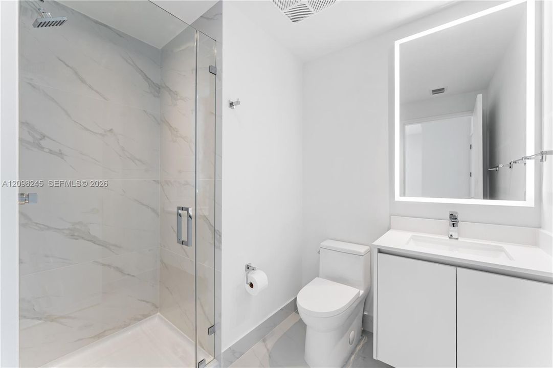 For Rent: $17,500 (4 beds, 5 baths, 2310 Square Feet)