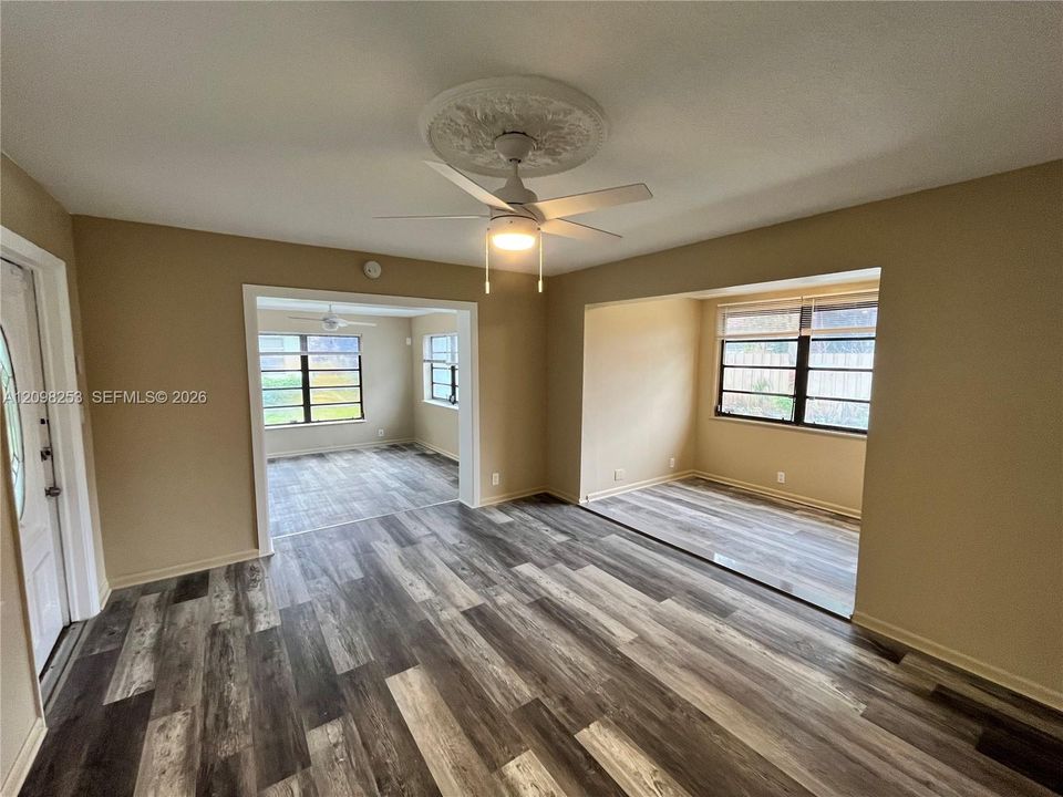 For Rent: $3,000 (3 beds, 2 baths, 2375 Square Feet)
