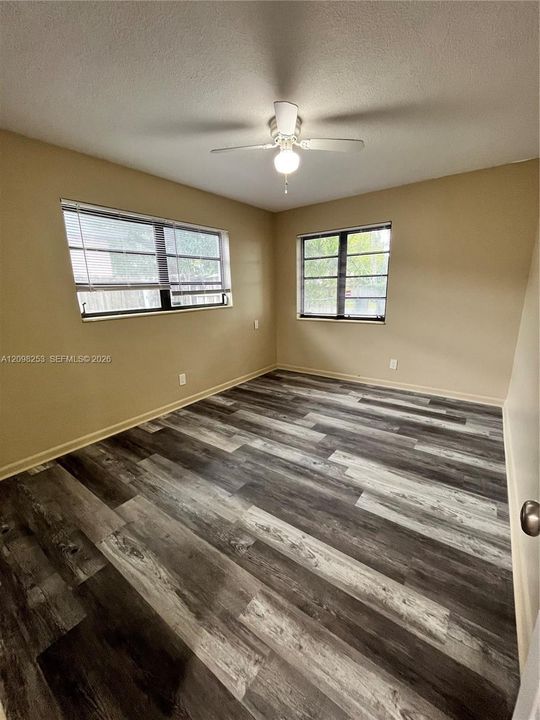 For Rent: $3,000 (3 beds, 2 baths, 2375 Square Feet)