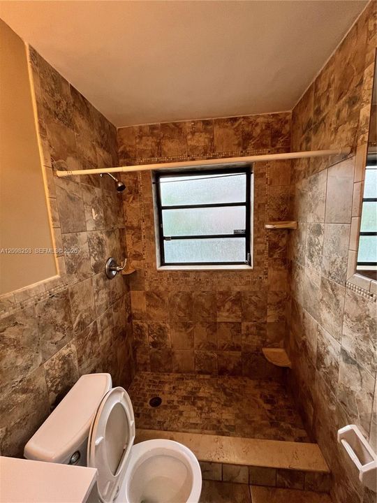For Rent: $3,000 (3 beds, 2 baths, 2375 Square Feet)