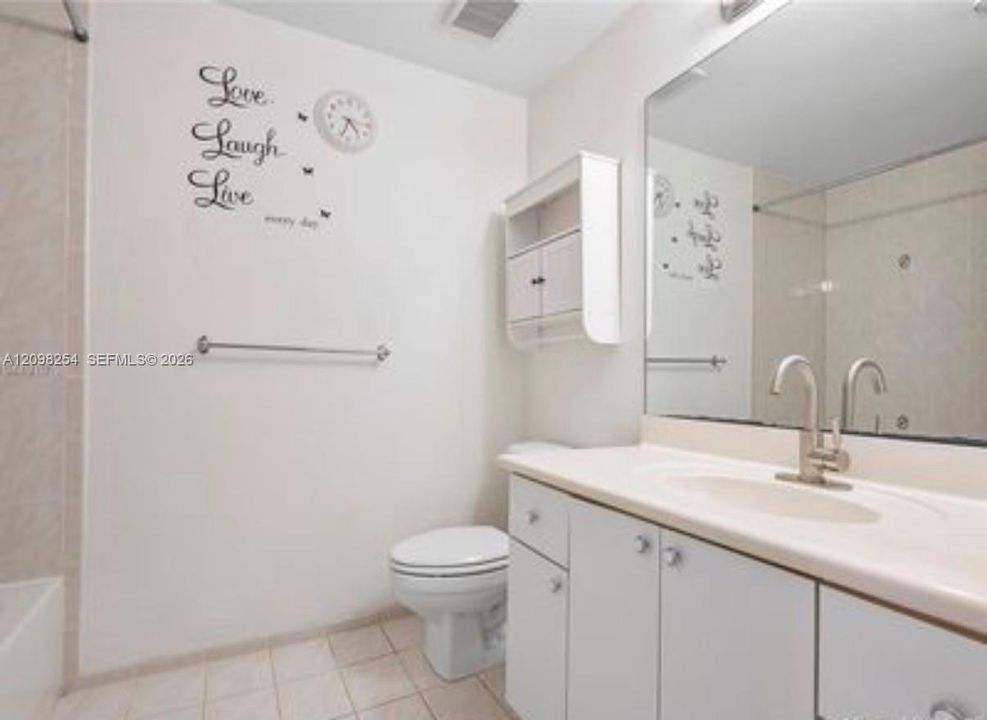 For Rent: $3,000 (3 beds, 2 baths, 1350 Square Feet)