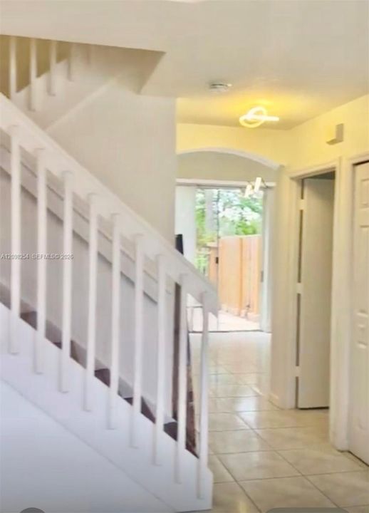 For Rent: $3,000 (3 beds, 2 baths, 1350 Square Feet)