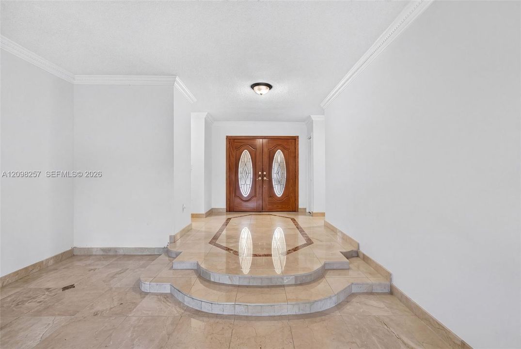 For Sale: $1,500,000 (6 beds, 4 baths, 3688 Square Feet)