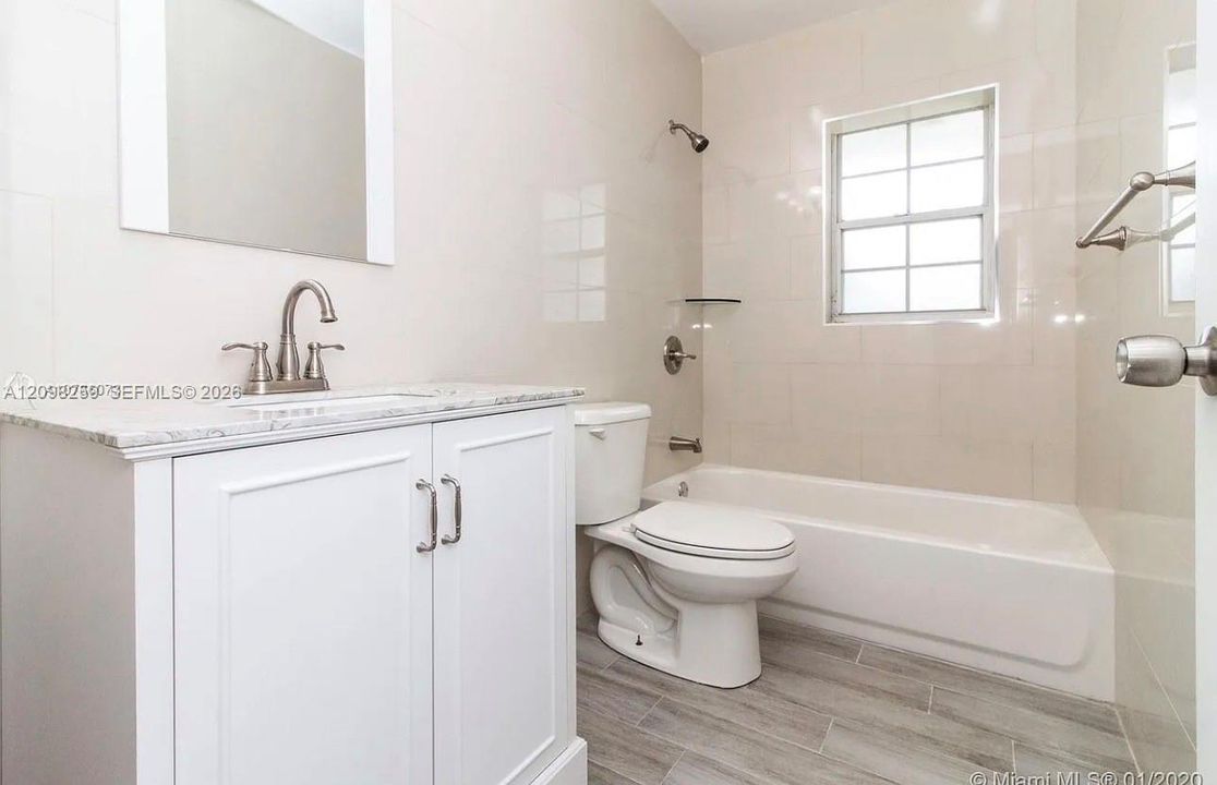 For Rent: $3,100 (3 beds, 1 baths, 1104 Square Feet)