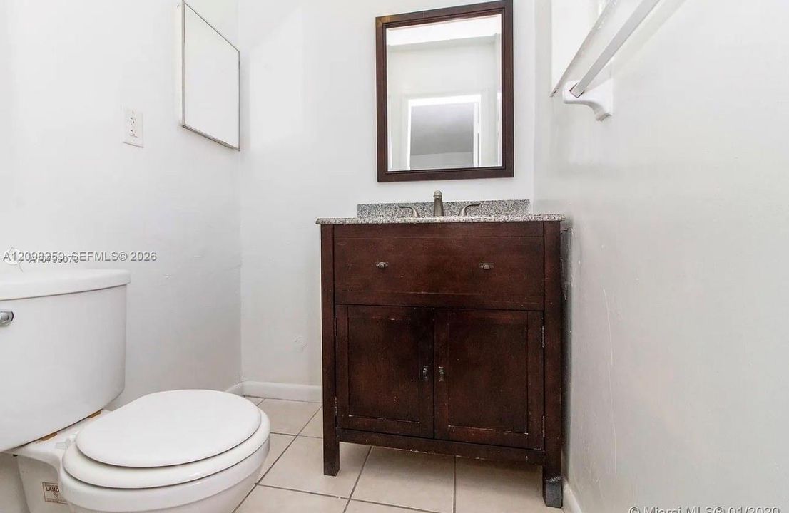 For Rent: $3,100 (3 beds, 1 baths, 1104 Square Feet)