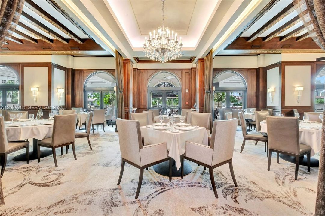 На продажу: $7,950,000 (6 спален, 6 ванн, 7270 Квадратных фут)
